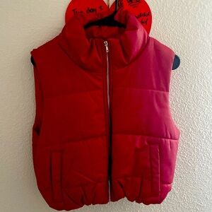 Red puffer vest
size: L 
NWT!! 
Faux leather texture